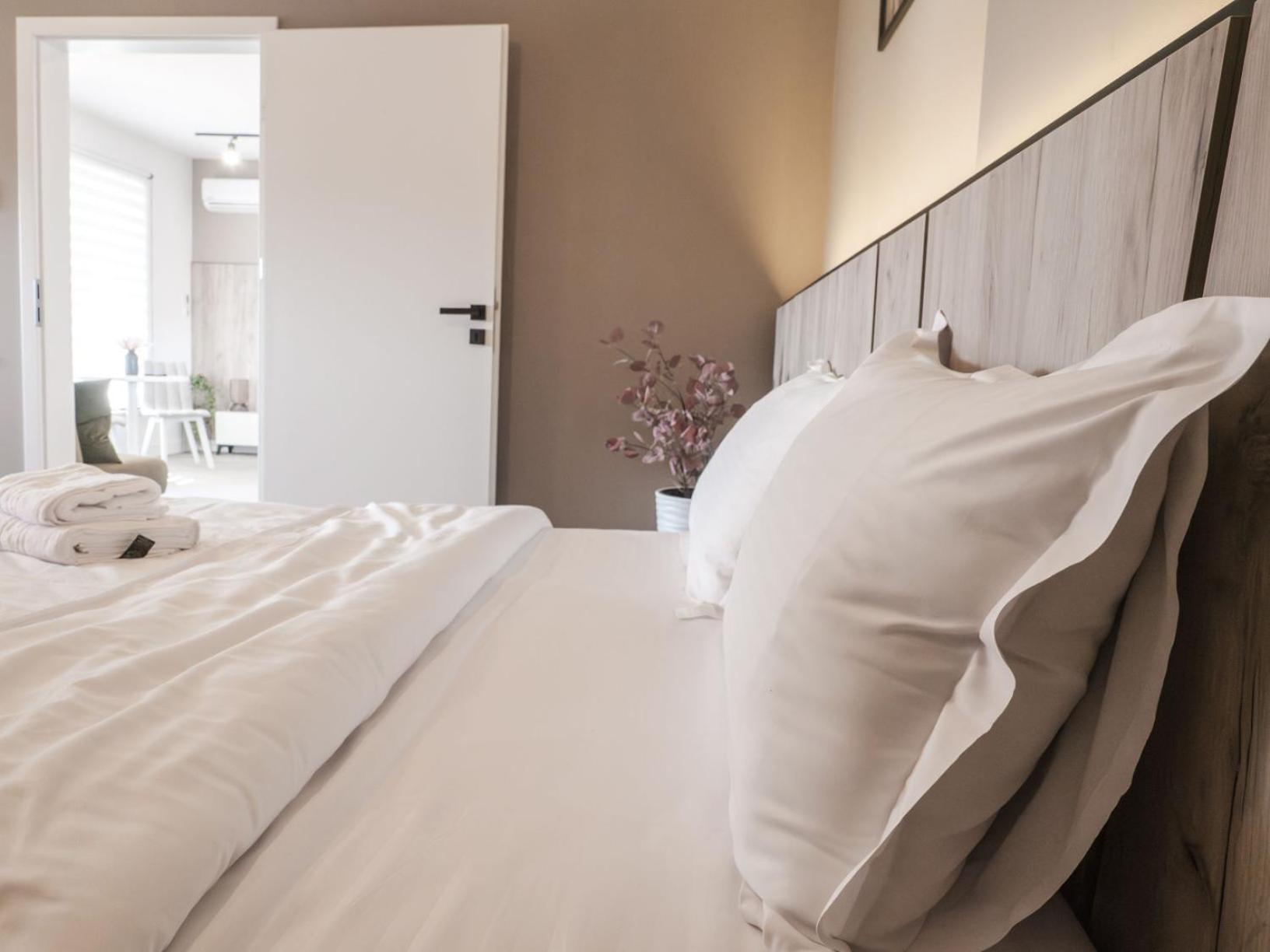 Ferienwohnung Gavas Jacuzzi Relax Zen Cluj-Napoca Exterior foto