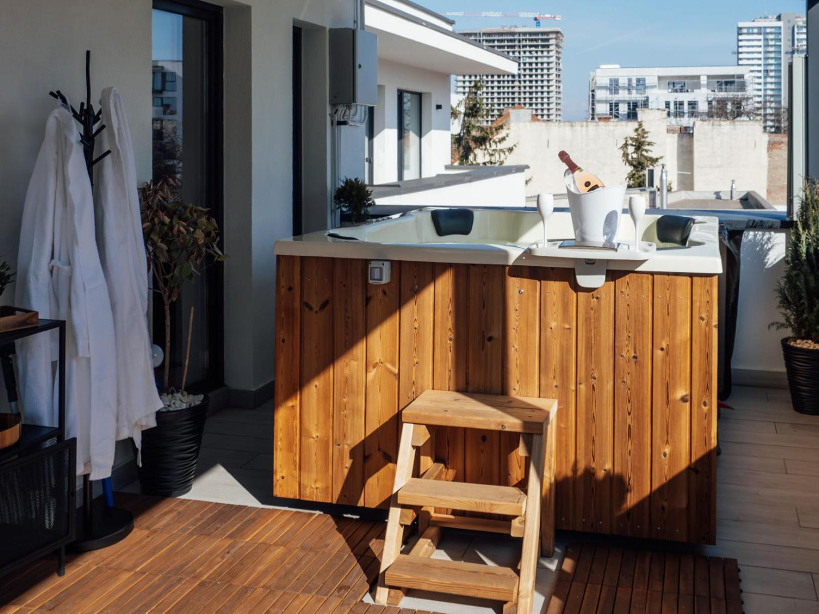Ferienwohnung Gavas Jacuzzi Relax Zen Cluj-Napoca Exterior foto